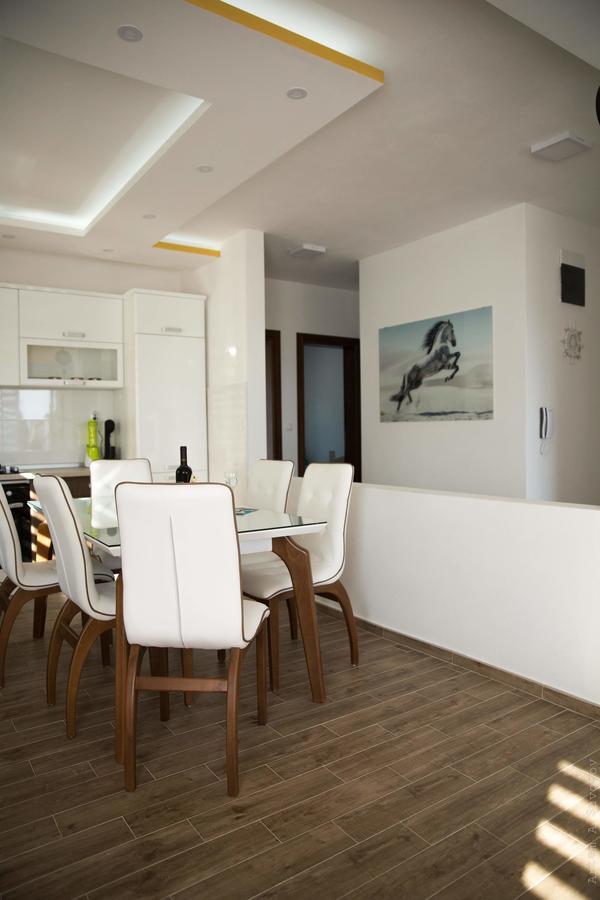 Apartments Sunny Hill ティヴァト エクステリア 写真